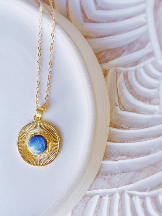 MEDALLION BLUE STONE