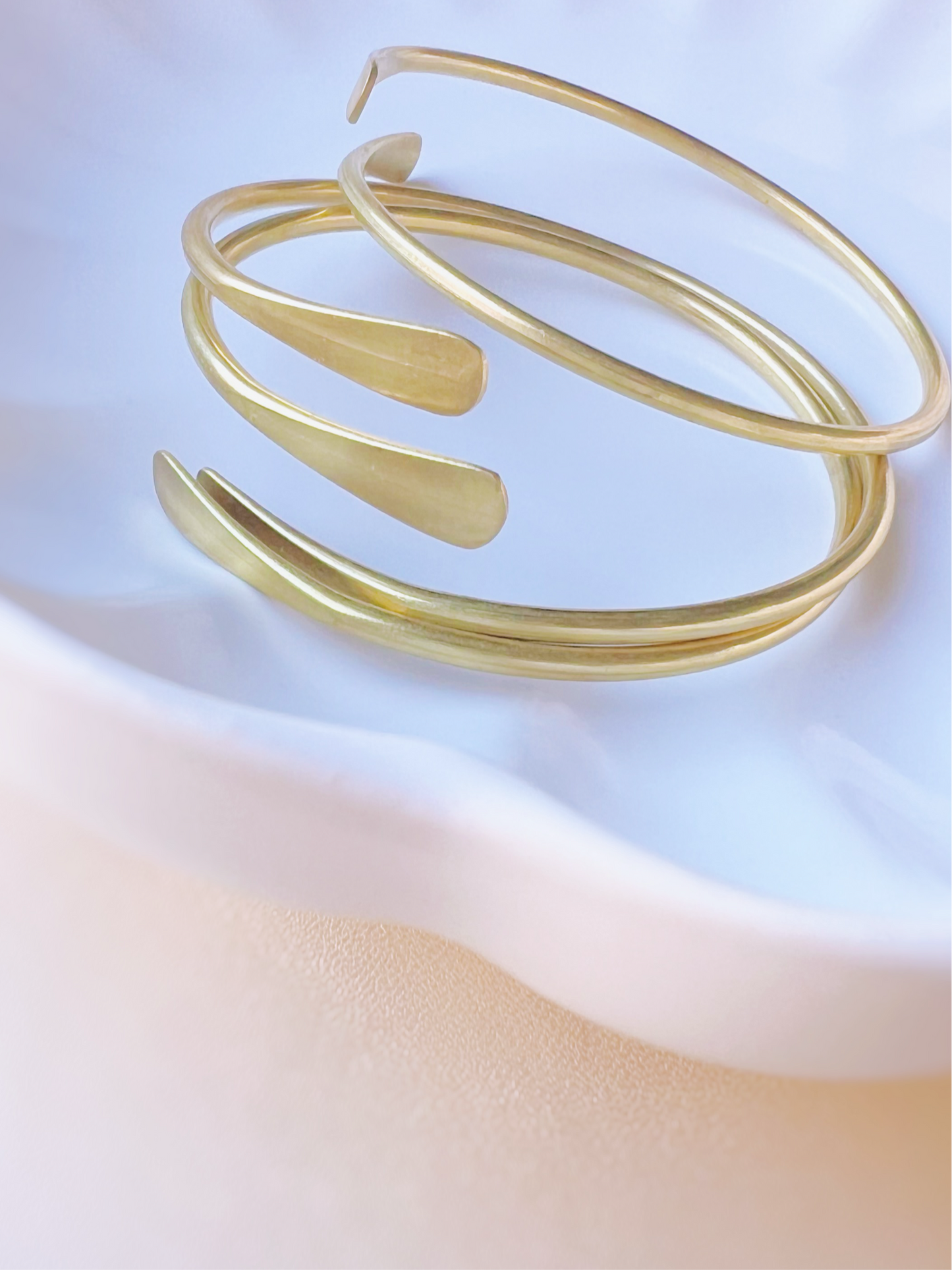 GOLD BANGLE