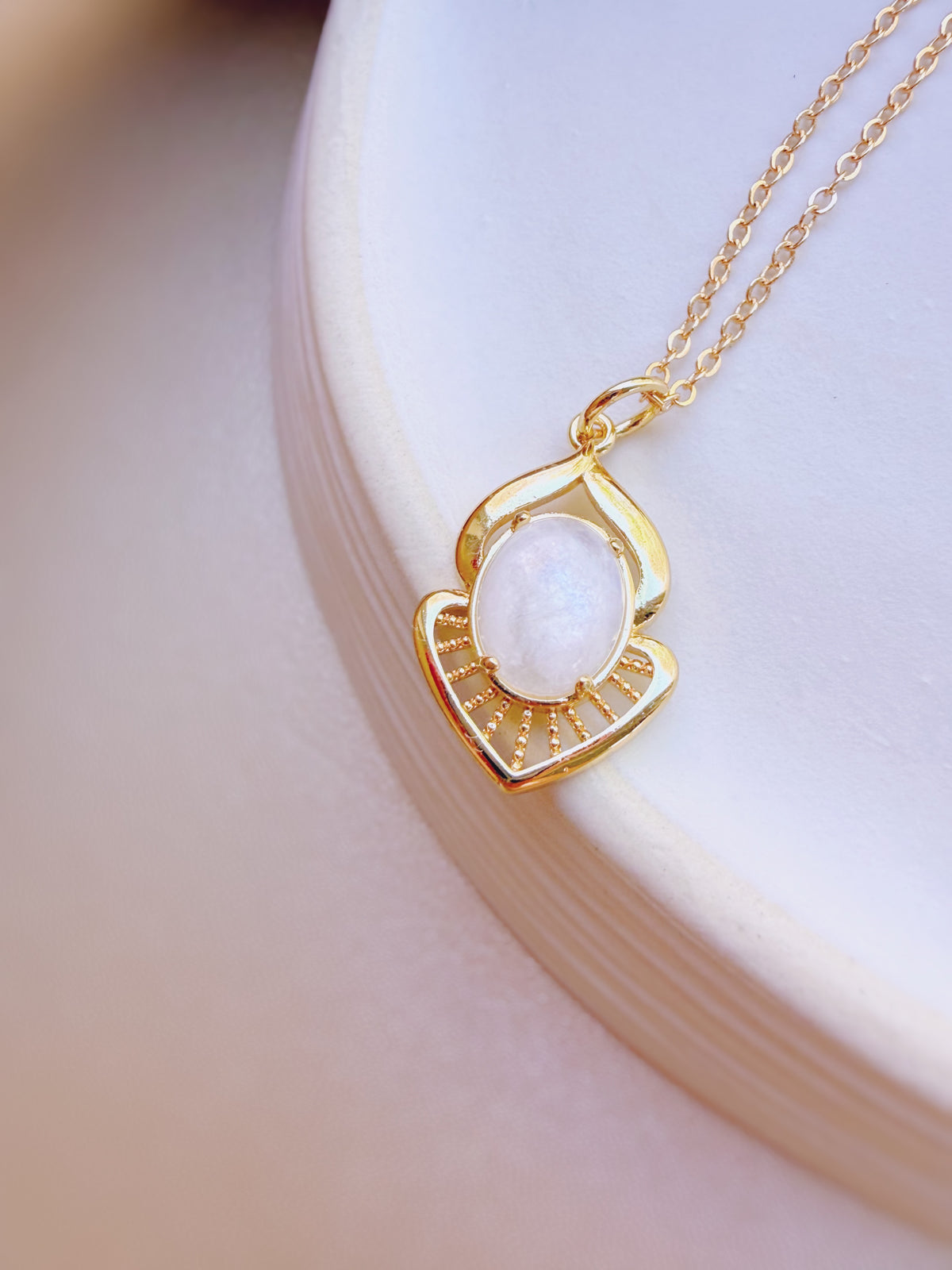 MOONSTONE MAJESTY