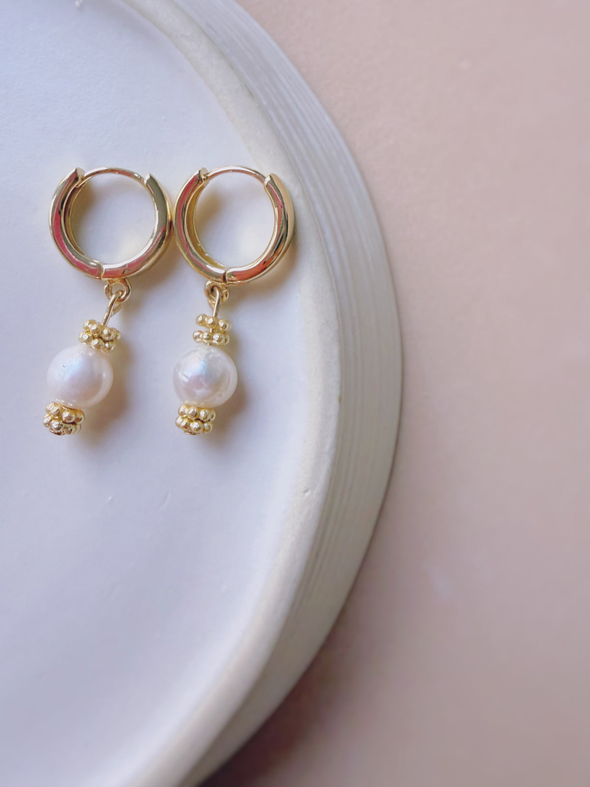 PEARL HOOPS