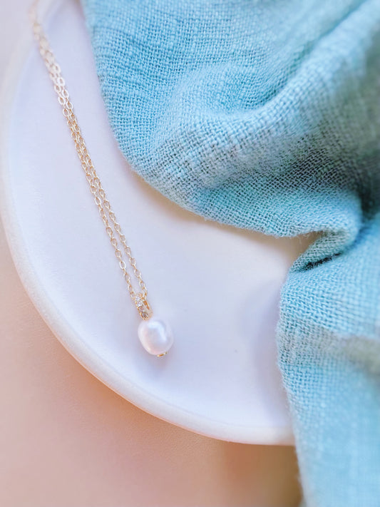 DAINTY WHITE PEARL